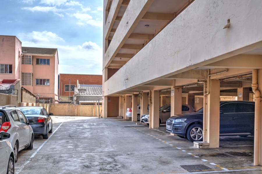 2 Bedroom Property for Sale in Port Elizabeth Central Eastern Cape